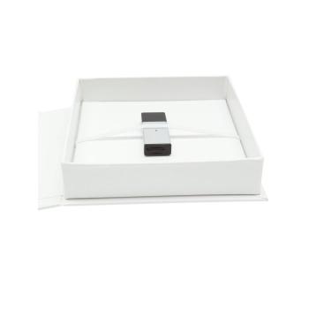 Deknudt S66DJ4 weiß          8x8 Aufbewahrungskarton USB Stick