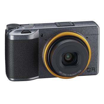 Ricoh GR III Street Edition + Ersatzakku DB110 + Tasche GC-9