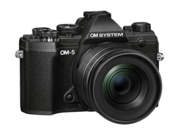 Preview: OM SYSTEM OM-5 mark II 12-45 mm F4 PRO silber oder schwarz