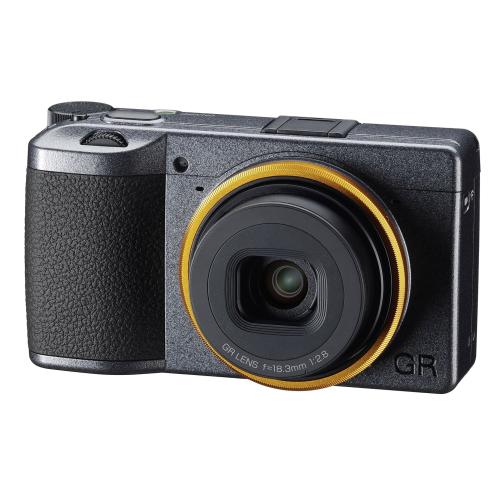 Ricoh GR III Street Edition + Ersatzakku DB110 + Tasche GC-9